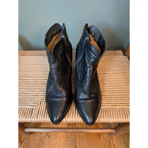 FRYE Womens Black Leather Western Ankle Boots Sz 6.5 Cowgirl Festival Boho Barn - Picture 2 of 8